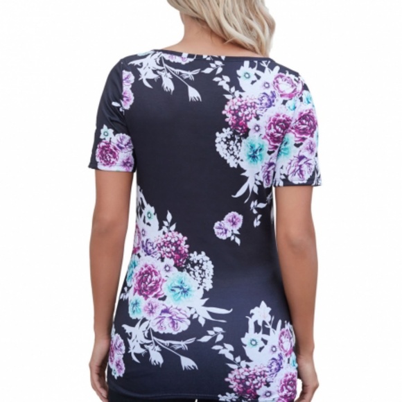 Floral tee - Picture 2 of 3